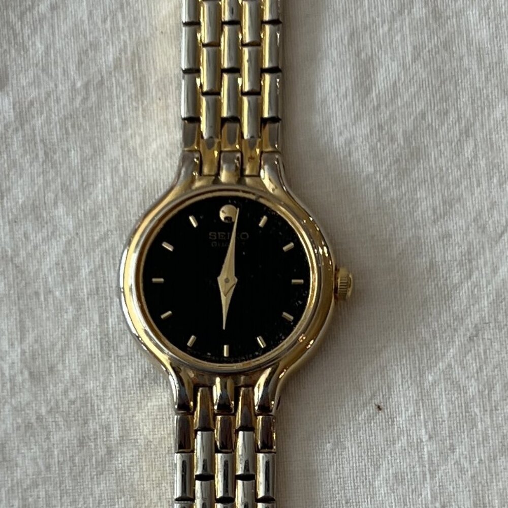 LADIES WATCH